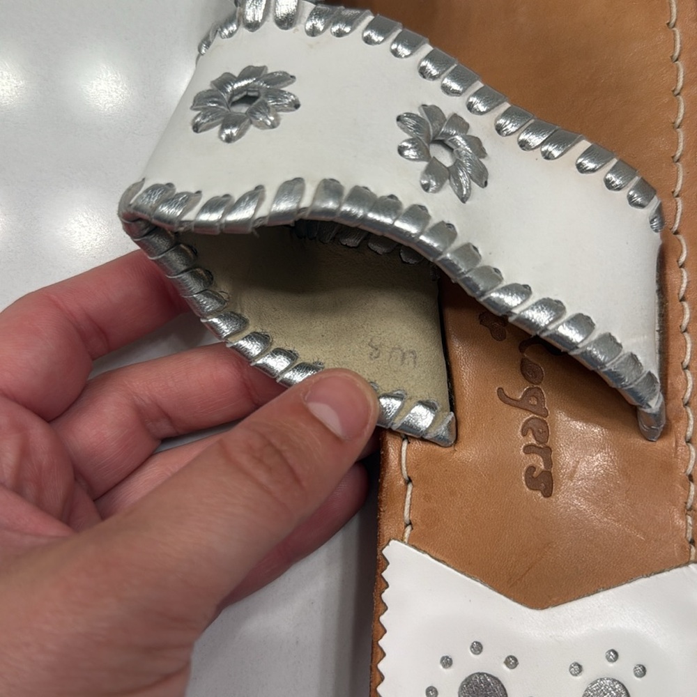Jack Rogers Sandals Womens 8 White Silver Slip On Thong Flats Preppy Coastal - Picture 4 of 9
